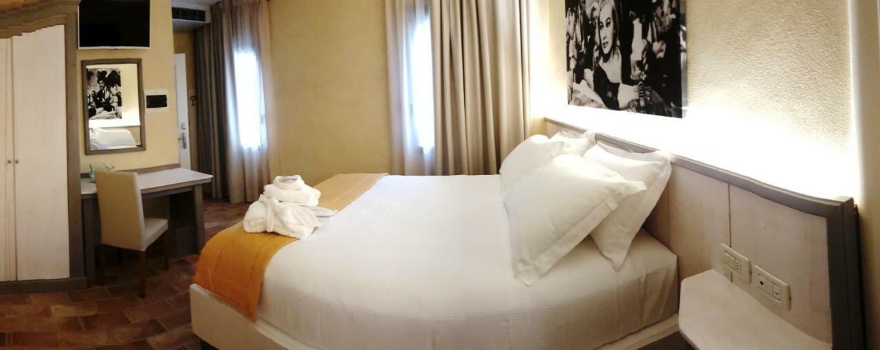 Dolce Hotel 4*
